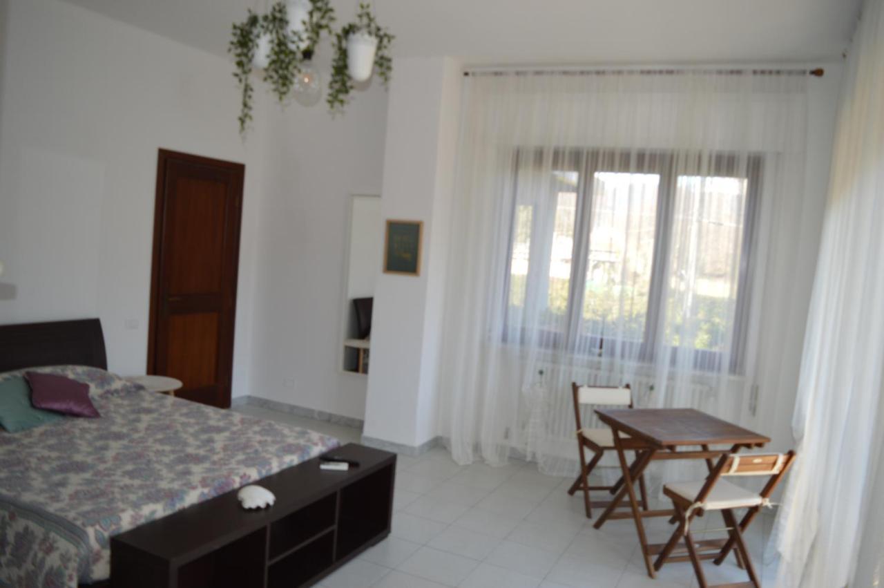 B&B Tra Mare E Marmo Marina Di Carrara Extérieur photo