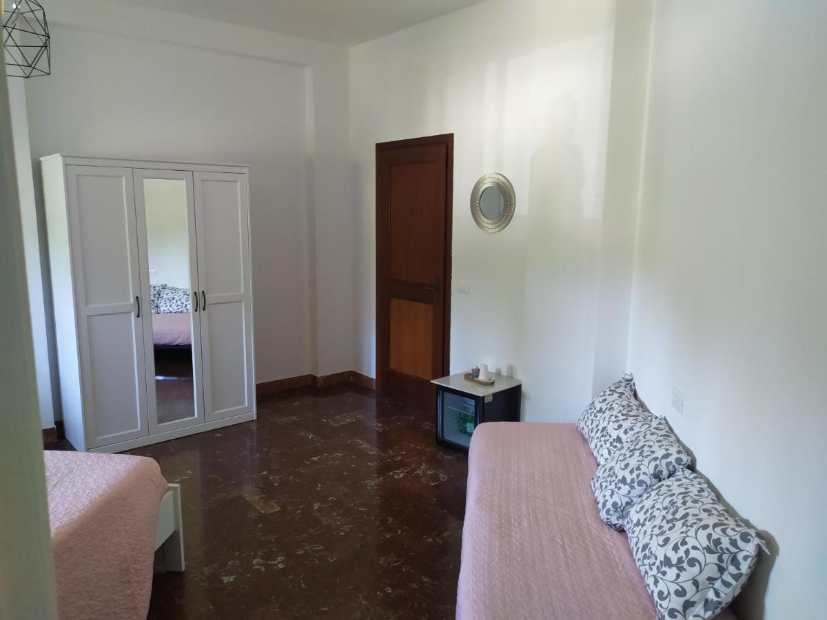 B&B Tra Mare E Marmo Marina Di Carrara Extérieur photo