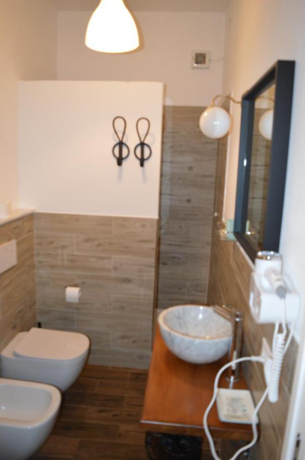 B&B Tra Mare E Marmo Marina Di Carrara Extérieur photo